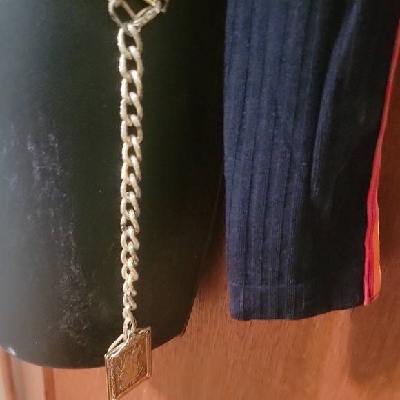 Designer Gold-Tone Chain Belt - Picture 4 of 8